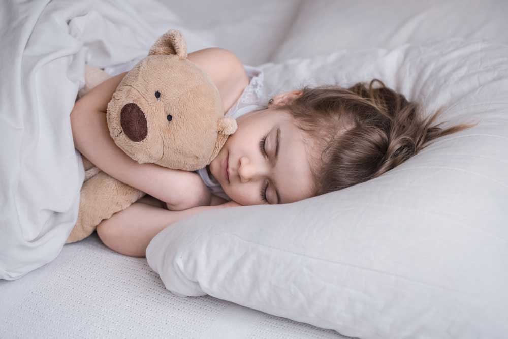 راههای منظم و به موقع نگه داشتن برنامه خواب کودک در تعطیلات